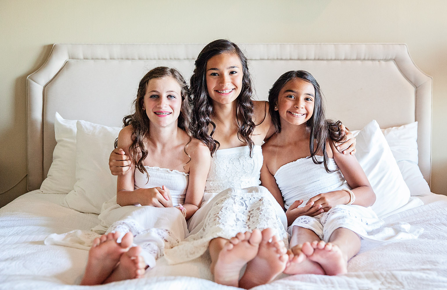 bridesmaids in room at Sanderling in Duck NCResort in Outer Banks NC